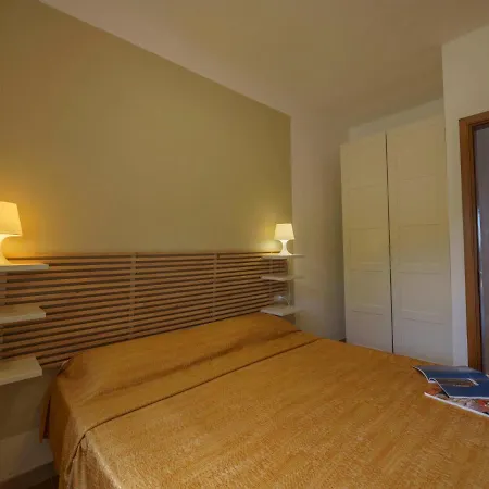 아파트 Elbamar Lacona I-3 By Interhome *
