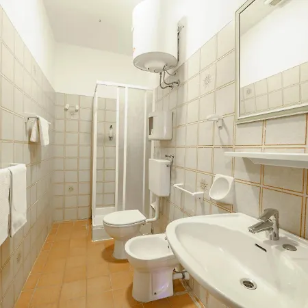 Elbamar Lacona I-3 By Interhome * Каполивери